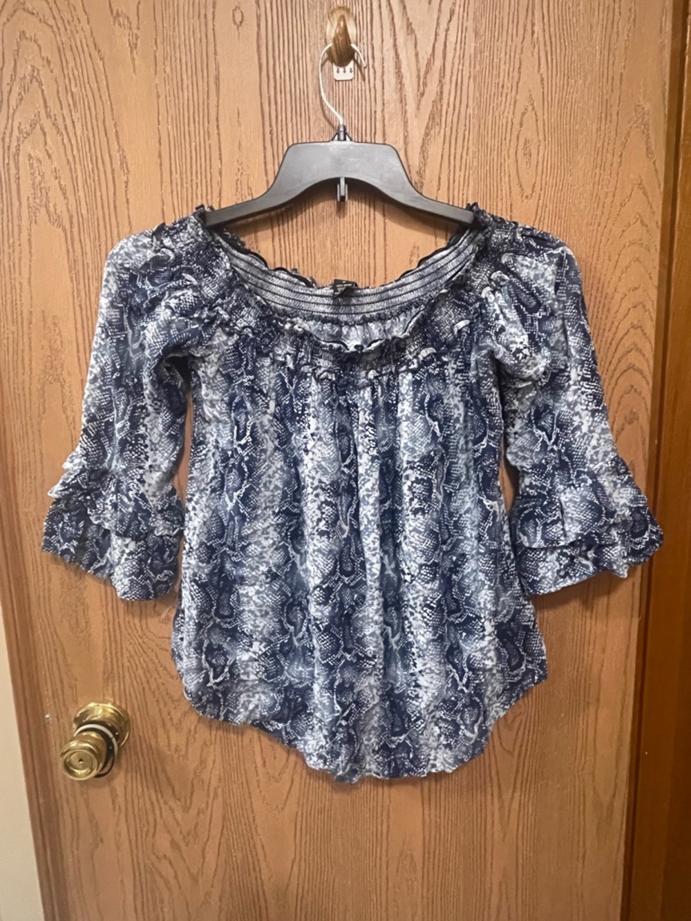 Rue21 Navy and White Snake-Print Off-Shoulder Blouse